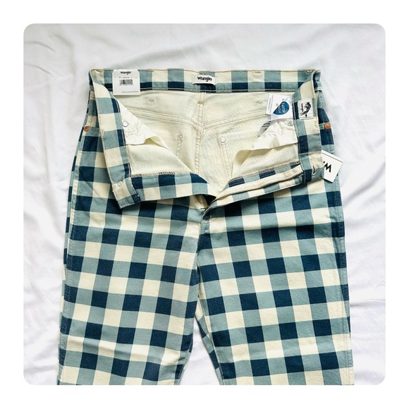 ★ NWT Wrangler Wrock 672 High-Rise Kick Flare Jeans Crop Jeans ★ - Picture 10 of 17